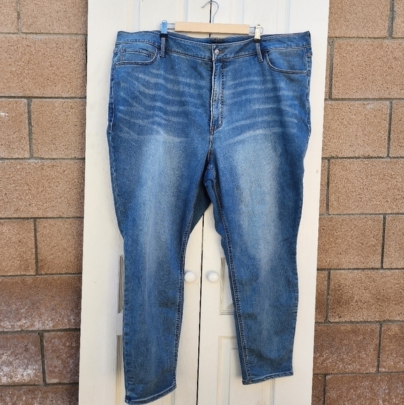 Old Navy High-Rise Rockstar Super Skinny Jeans size 28 NWOT - Picture 1 of 4